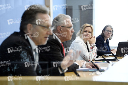 Bundespressekonferenz Polizeiliche Kriminalstatistik 2021 in Berlin