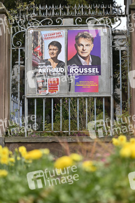 Plakate zur französischen Präsidentschaftswahl in Straßburg