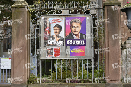 Plakate zur französischen Präsidentschaftswahl in Straßburg