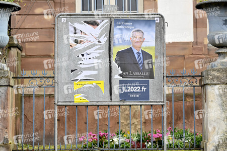 Plakate zur französischen Präsidentschaftswahl in Straßburg