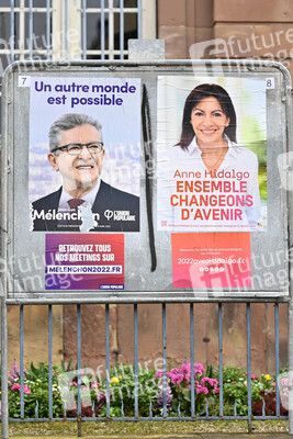 Plakate zur französischen Präsidentschaftswahl in Straßburg
