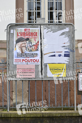 Plakate zur französischen Präsidentschaftswahl in Straßburg