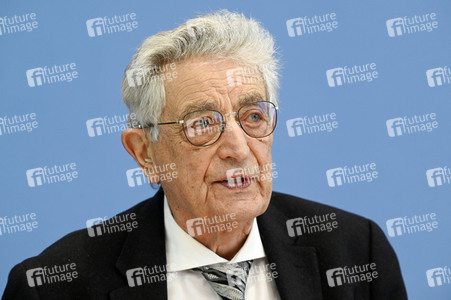 Bundespressekonferenz Kriegsverbrechen in der Ukraine in Berlin