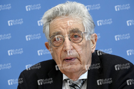 Bundespressekonferenz Kriegsverbrechen in der Ukraine in Berlin