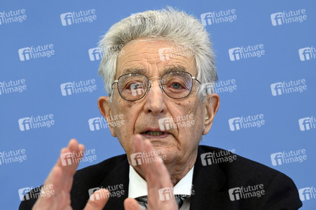 Bundespressekonferenz Kriegsverbrechen in der Ukraine in Berlin