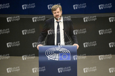 Plenartagung zu Gemeinsamkeiten des Putin-Regimes und rechtsextremer Bewegungen in Europa im EU-Parlament in Straßburg