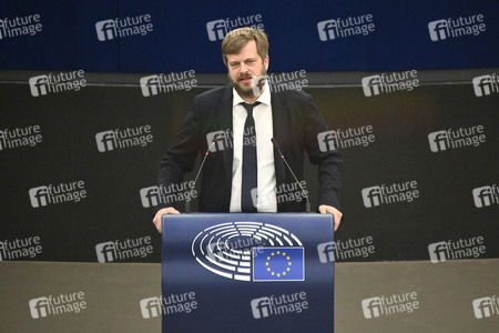 Plenartagung zu Gemeinsamkeiten des Putin-Regimes und rechtsextremer Bewegungen in Europa im EU-Parlament in Straßburg