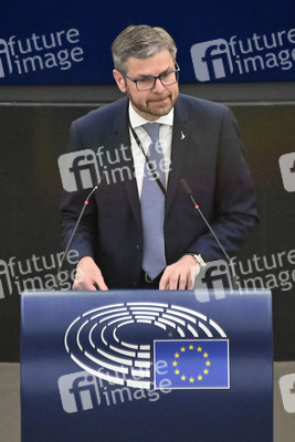 Plenartagung zu Gemeinsamkeiten des Putin-Regimes und rechtsextremer Bewegungen in Europa im EU-Parlament in Straßburg