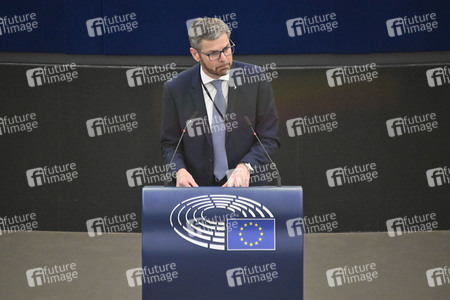 Plenartagung zu Gemeinsamkeiten des Putin-Regimes und rechtsextremer Bewegungen in Europa im EU-Parlament in Straßburg