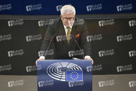 Plenartagung zu Gemeinsamkeiten des Putin-Regimes und rechtsextremer Bewegungen in Europa im EU-Parlament in Straßburg