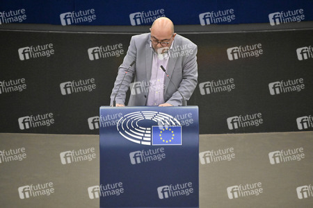 Plenartagung zu Gemeinsamkeiten des Putin-Regimes und rechtsextremer Bewegungen in Europa im EU-Parlament in Straßburg