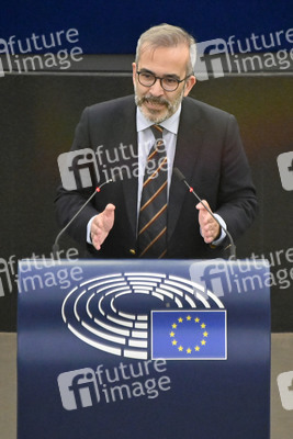 Plenartagung zu Gemeinsamkeiten des Putin-Regimes und rechtsextremer Bewegungen in Europa im EU-Parlament in Straßburg