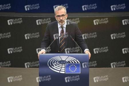 Plenartagung zu Gemeinsamkeiten des Putin-Regimes und rechtsextremer Bewegungen in Europa im EU-Parlament in Straßburg