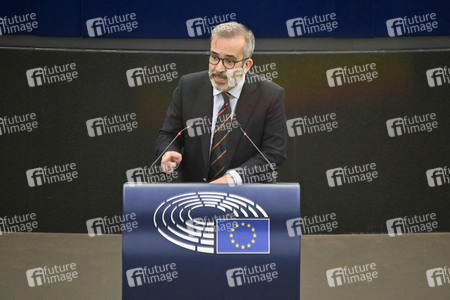 Plenartagung zu Gemeinsamkeiten des Putin-Regimes und rechtsextremer Bewegungen in Europa im EU-Parlament in Straßburg