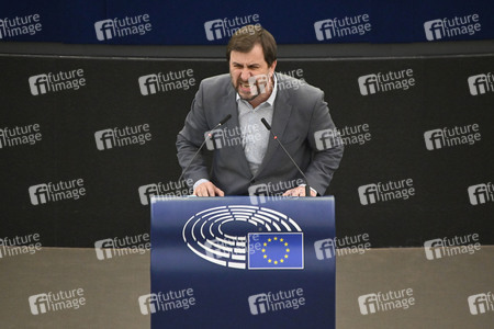 Plenartagung zu Gemeinsamkeiten des Putin-Regimes und rechtsextremer Bewegungen in Europa im EU-Parlament in Straßburg