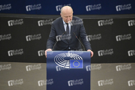 Plenartagung zu Gemeinsamkeiten des Putin-Regimes und rechtsextremer Bewegungen in Europa im EU-Parlament in Straßburg