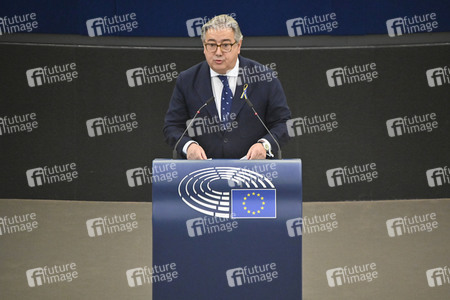 Plenartagung zu Gemeinsamkeiten des Putin-Regimes und rechtsextremer Bewegungen in Europa im EU-Parlament in Straßburg