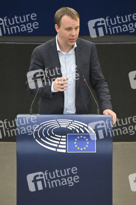 Plenartagung zu Gemeinsamkeiten des Putin-Regimes und rechtsextremer Bewegungen in Europa im EU-Parlament in Straßburg