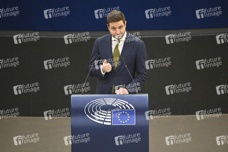 Plenartagung zu Gemeinsamkeiten des Putin-Regimes und rechtsextremer Bewegungen in Europa im EU-Parlament in Straßburg