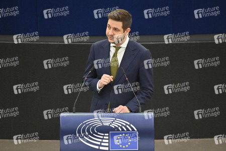 Plenartagung zu Gemeinsamkeiten des Putin-Regimes und rechtsextremer Bewegungen in Europa im EU-Parlament in Straßburg