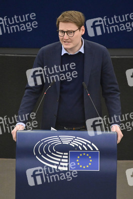 Plenartagung zu Gemeinsamkeiten des Putin-Regimes und rechtsextremer Bewegungen in Europa im EU-Parlament in Straßburg