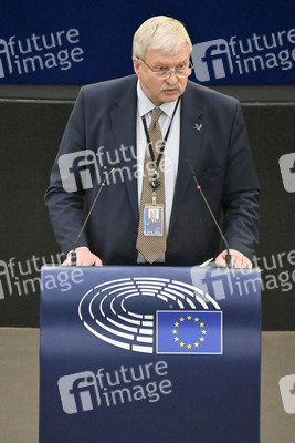 Plenartagung zu Gemeinsamkeiten des Putin-Regimes und rechtsextremer Bewegungen in Europa im EU-Parlament in Straßburg