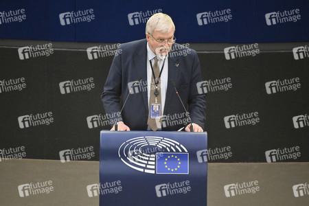 Plenartagung zu Gemeinsamkeiten des Putin-Regimes und rechtsextremer Bewegungen in Europa im EU-Parlament in Straßburg