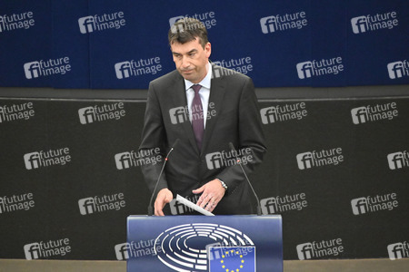 Plenartagung zu Gemeinsamkeiten des Putin-Regimes und rechtsextremer Bewegungen in Europa im EU-Parlament in Straßburg