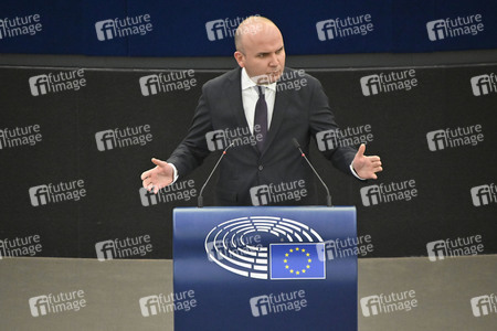 Plenartagung zu Gemeinsamkeiten des Putin-Regimes und rechtsextremer Bewegungen in Europa im EU-Parlament in Straßburg