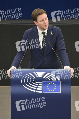 Plenartagung zu Gemeinsamkeiten des Putin-Regimes und rechtsextremer Bewegungen in Europa im EU-Parlament in Straßburg