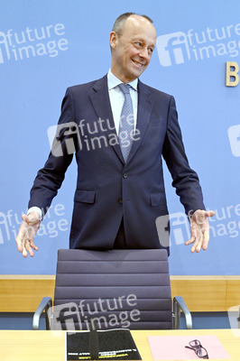 Bundespressekonferenz zur Verfassungsklage gegen das zweite Nachtragshaushaltsgesetz 2021 in Berlin