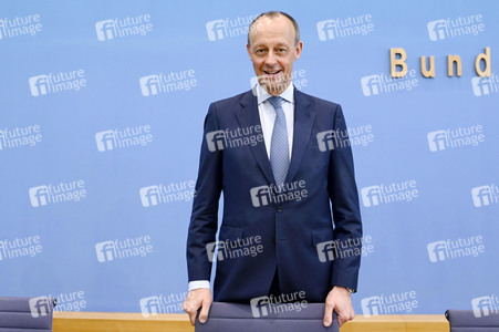 Bundespressekonferenz zur Verfassungsklage gegen das zweite Nachtragshaushaltsgesetz 2021 in Berlin