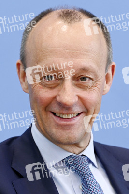 Bundespressekonferenz zur Verfassungsklage gegen das zweite Nachtragshaushaltsgesetz 2021 in Berlin