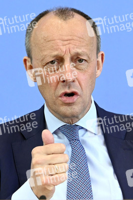 Bundespressekonferenz zur Verfassungsklage gegen das zweite Nachtragshaushaltsgesetz 2021 in Berlin