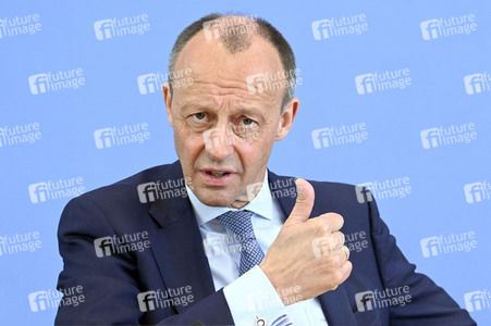 Bundespressekonferenz zur Verfassungsklage gegen das zweite Nachtragshaushaltsgesetz 2021 in Berlin