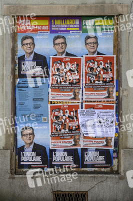 Plakate zur französischen Präsidentschaftswahl in Straßburg