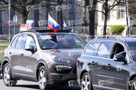 Pro-russischer Autokorso und Gegendemo in Hannover