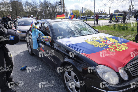 Pro-russischer Autokorso und Gegendemo in Hannover