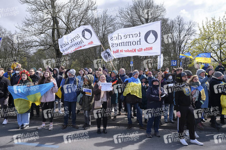 Pro-russischer Autokorso und Gegendemo in Hannover