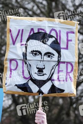 Pro-russischer Autokorso und Gegendemo in Hannover