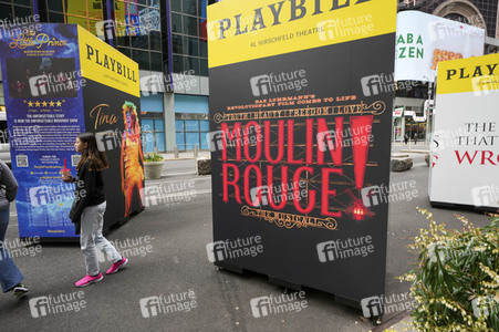 Theaterplakate als Teil der Broadway Grand Gallery in New York