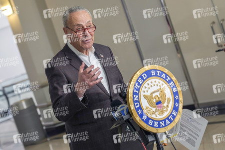 Pressekonferenz mit Chuck Schumer zu Ghost Guns in New York