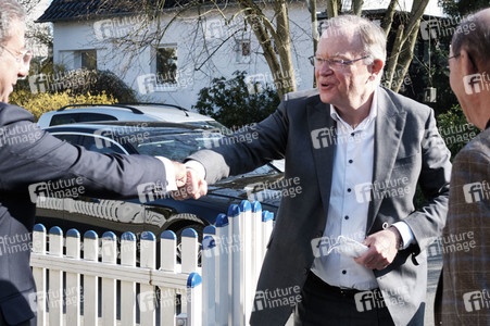 Stephan Weil besucht Unterkunft für ukrainische Geflüchtete in Hannover