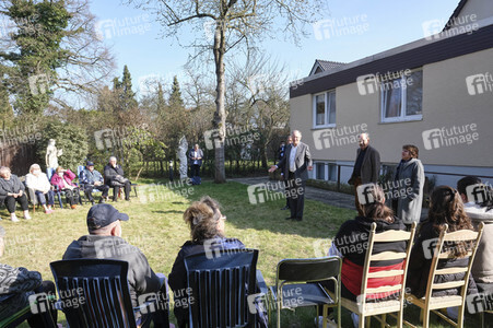 Stephan Weil besucht Unterkunft für ukrainische Geflüchtete in Hannover