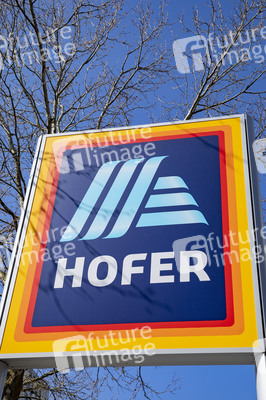 Symbolfoto Hofer KG