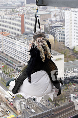 Fototermin zur Show 'Der Zorn der Hexen' in Berlin