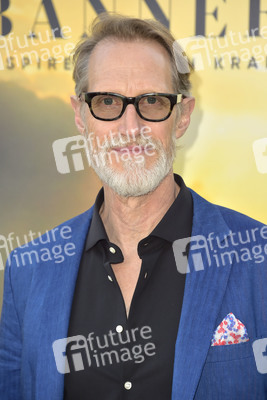 Serienpremiere 'Under the Banner of Heaven' in Los Angeles