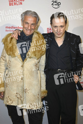 Filmpremiere 'Stand Up! Was bleibt, wenn alles weg ist', achtung berlin Filmfestival 2022