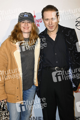 Filmpremiere 'Stand Up! Was bleibt, wenn alles weg ist', achtung berlin Filmfestival 2022