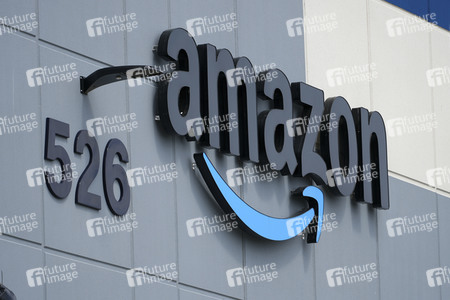 Bernie Sanders besucht Amazon-Gewerkschafter in New York